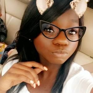 Meet your Posher, April